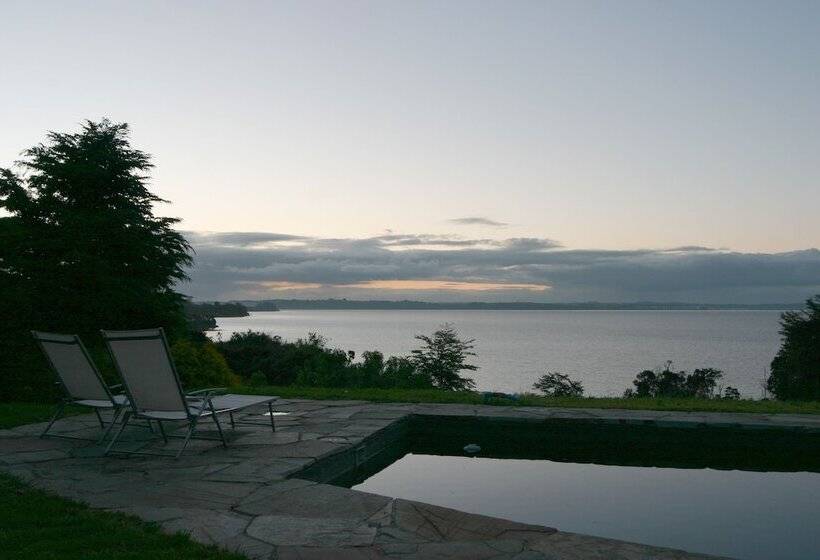 هتل Noi Los Caiquenes