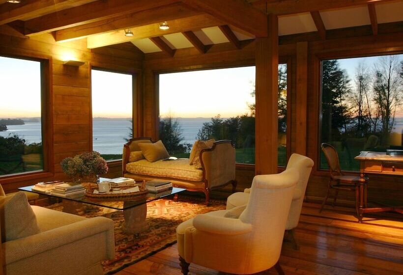 هتل Noi Los Caiquenes