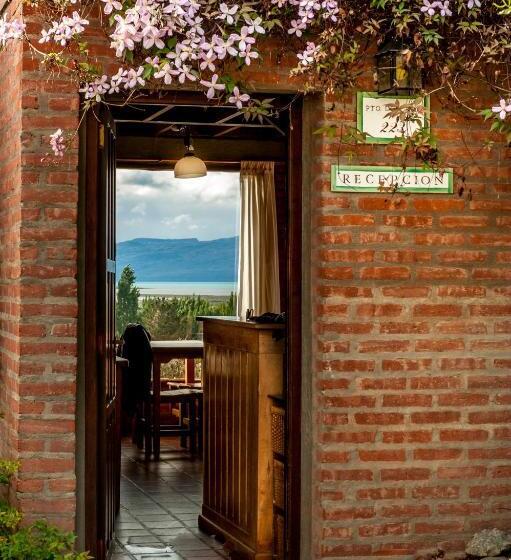 Отель Posada Larsen