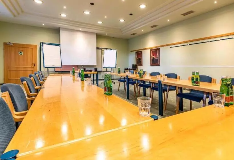 Hotelli Post Hönigwirt