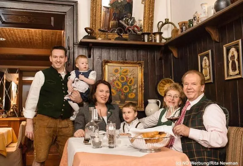 Hotelli Post Hönigwirt