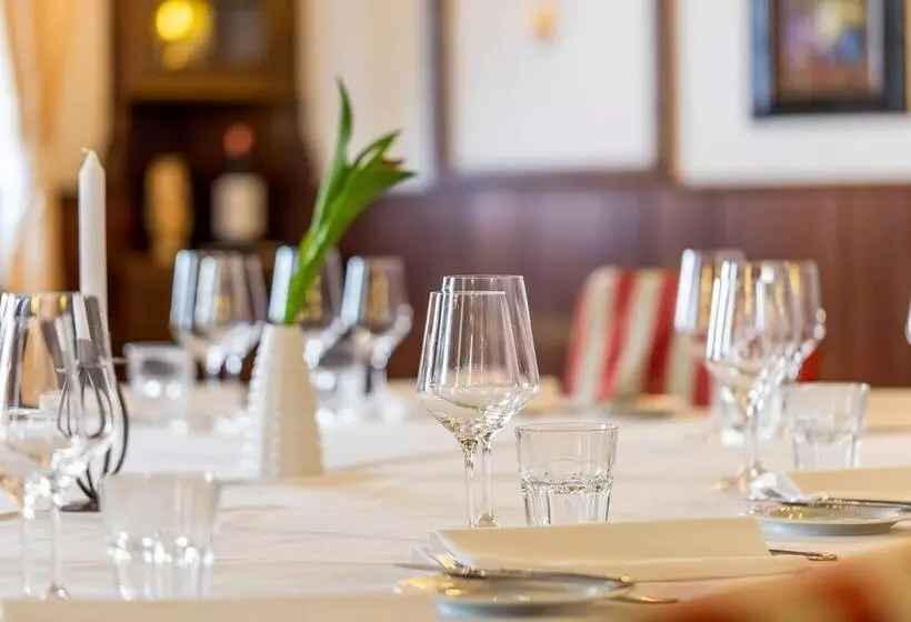 Hotelli Post Hönigwirt