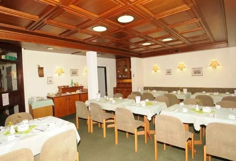 בית מלון כפרי Rheingauer Tor