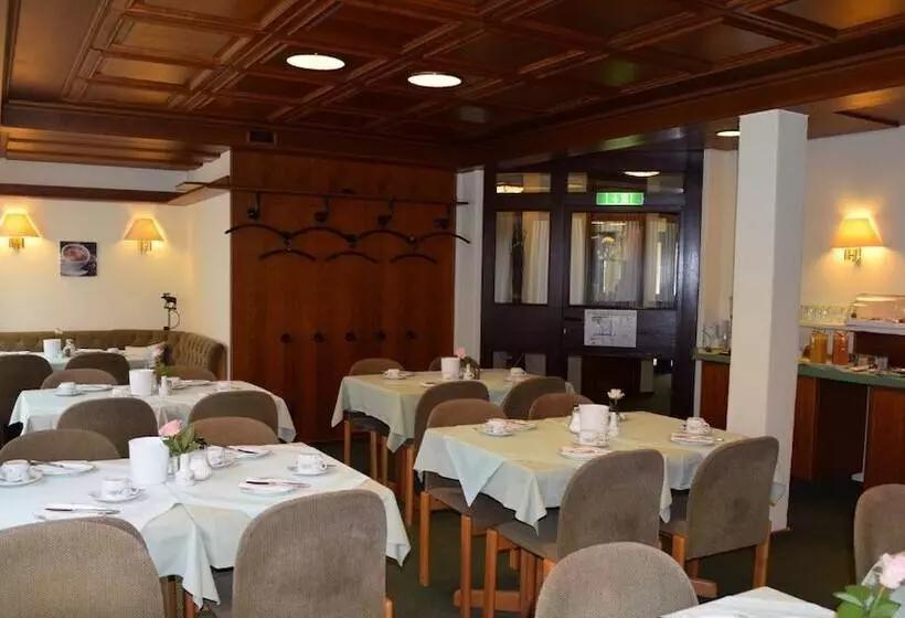 בית מלון כפרי Rheingauer Tor