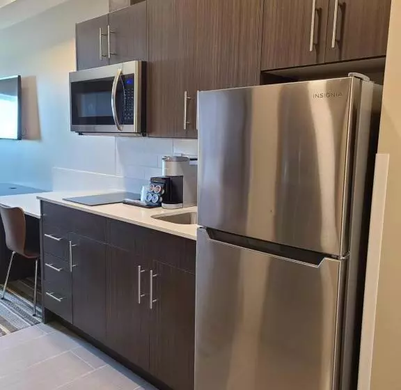 ホテル Super 8 By Wyndham Thompson