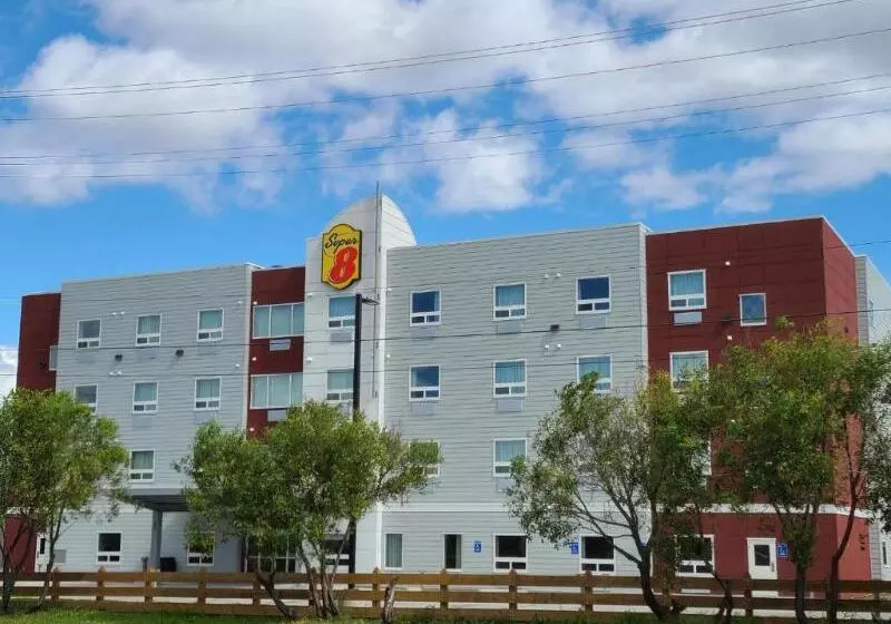 ホテル Super 8 By Wyndham Thompson