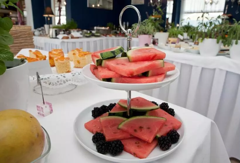 Tennis & Yacht Hotel Velden