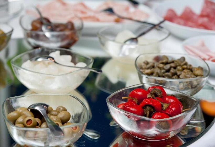 Tennis & Yacht Hotel Velden