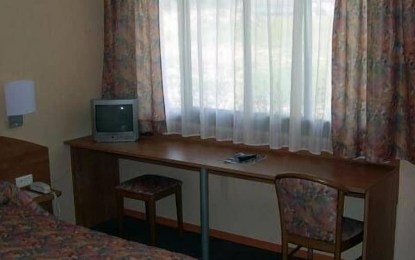 בית מלון כפרי The Originals City, Logis D Elbée, Cholet Nord