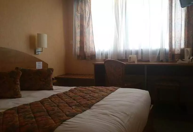 Отель The Originals City, Logis D Elbée, Cholet Nord