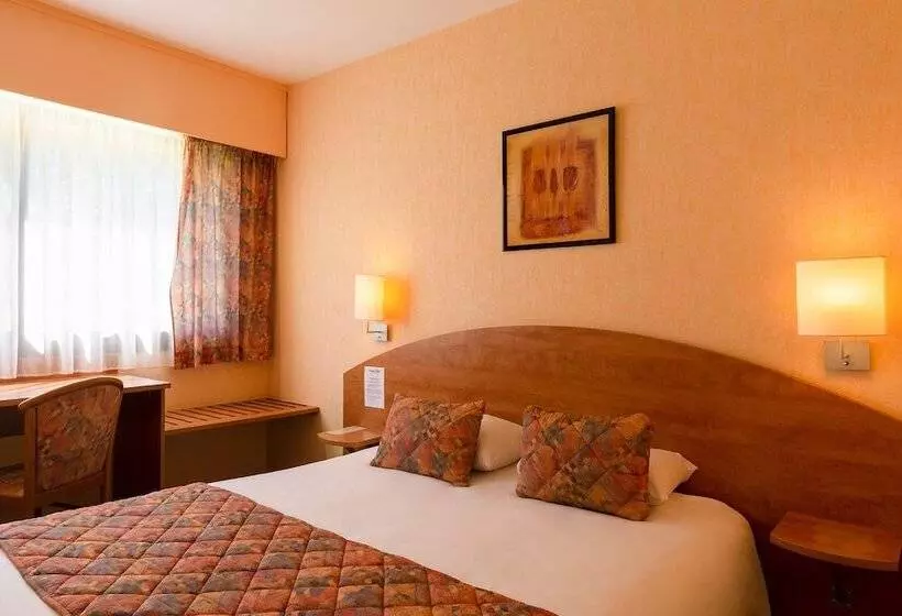 Отель The Originals City, Logis D Elbée, Cholet Nord