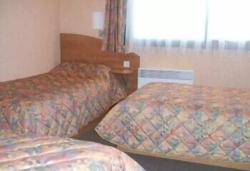 Отель The Originals City, Logis D Elbée, Cholet Nord