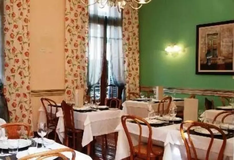 هتل Tiana Buenos Aires