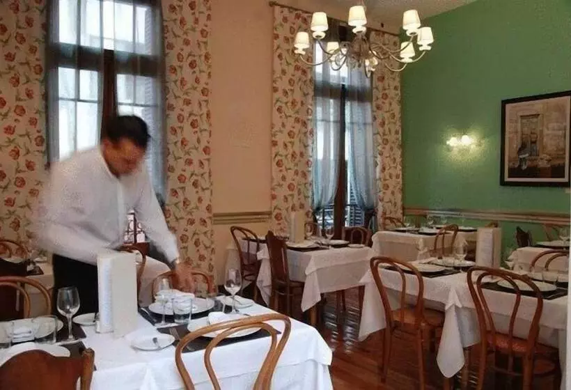 هتل Tiana Buenos Aires