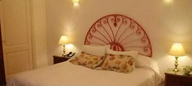 هتل Tiana Buenos Aires