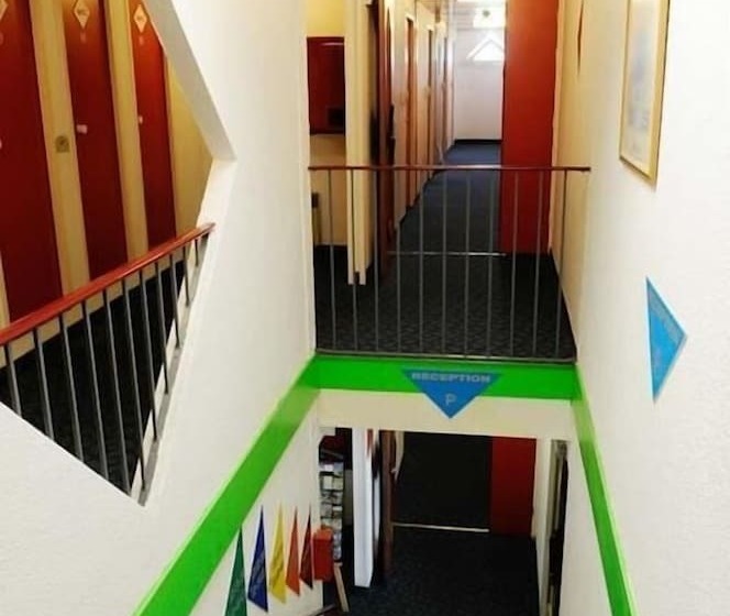 Lemon Hotel Plan De Campagne Marseille