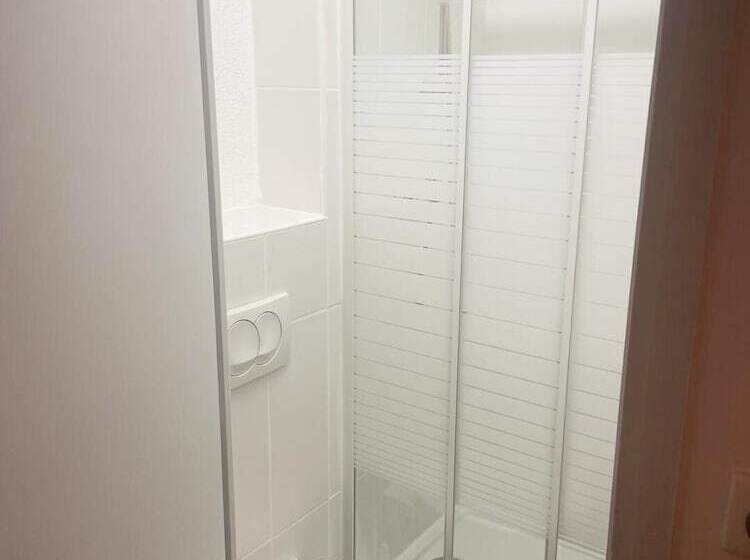 Lemon Hotel Plan De Campagne Marseille