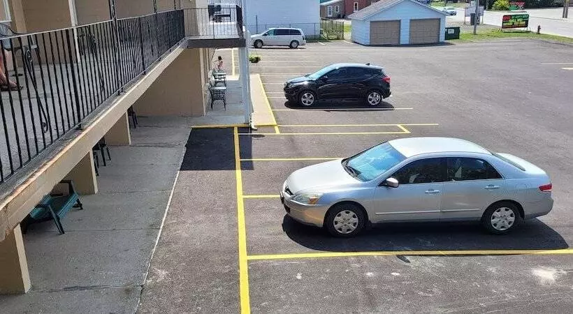 モーテル Arnprior Motor Inn