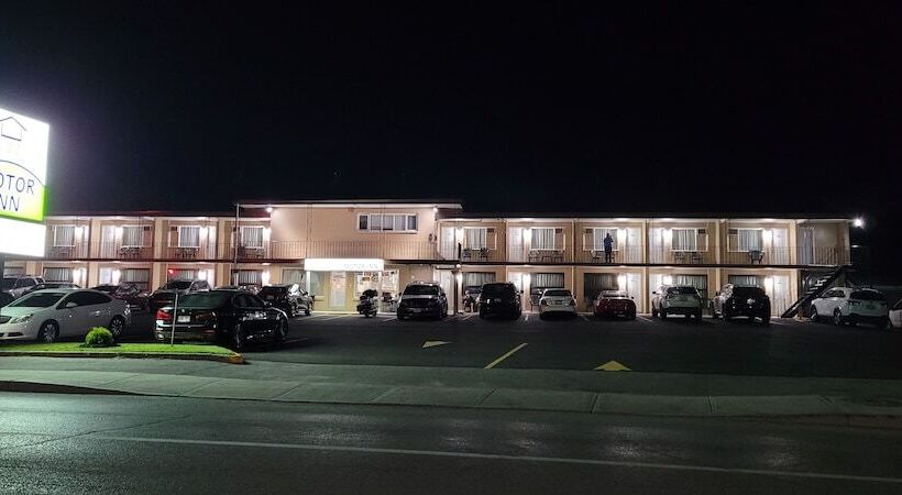 Мотель Arnprior Motor Inn