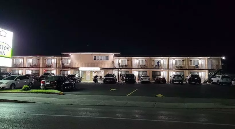 モーテル Arnprior Motor Inn