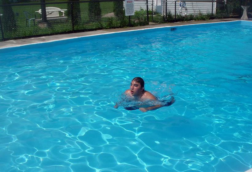 Motel Three Diamond Inn