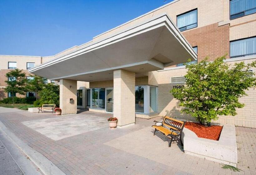 Residence & Conference Centre King City