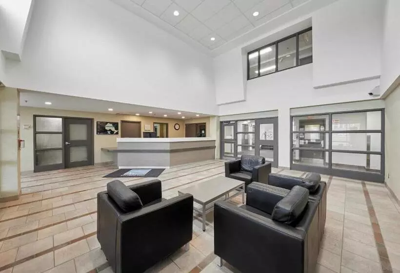 Residence & Conference Centre   King City