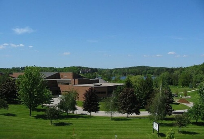 Residence & Conference Centre King City