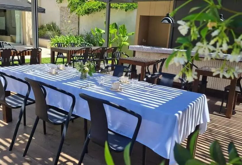 Villa Isidro Hotel Boutique & Spa