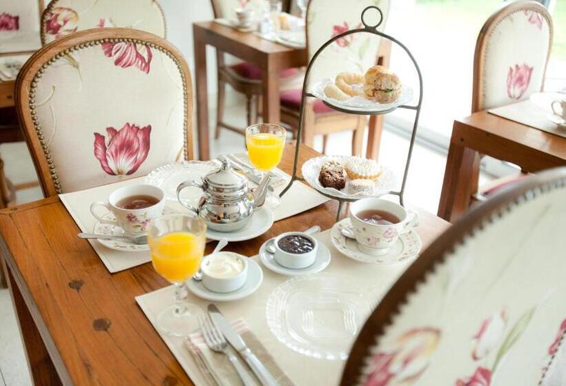 Villa Isidro Hotel Boutique & Spa