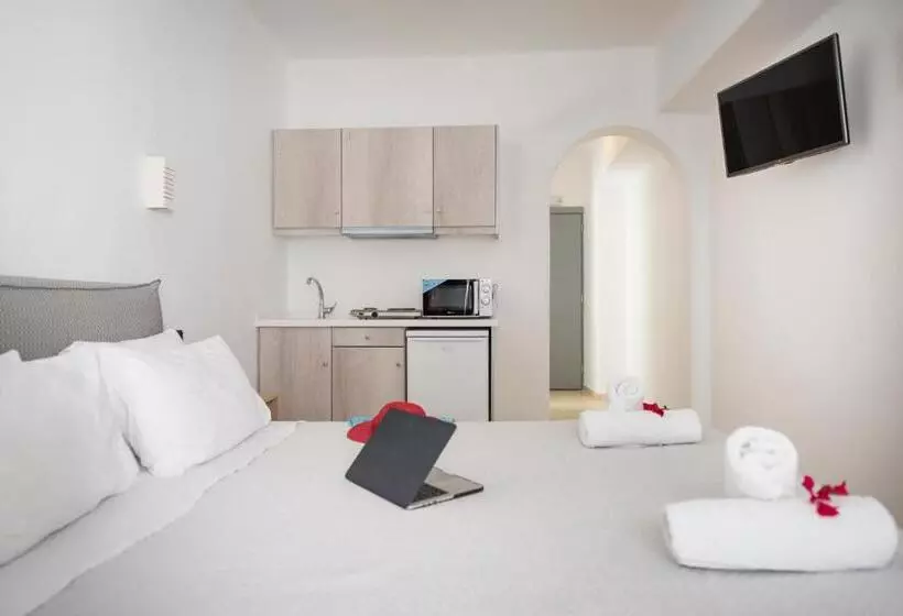 Blue Waves Suites & Apartments