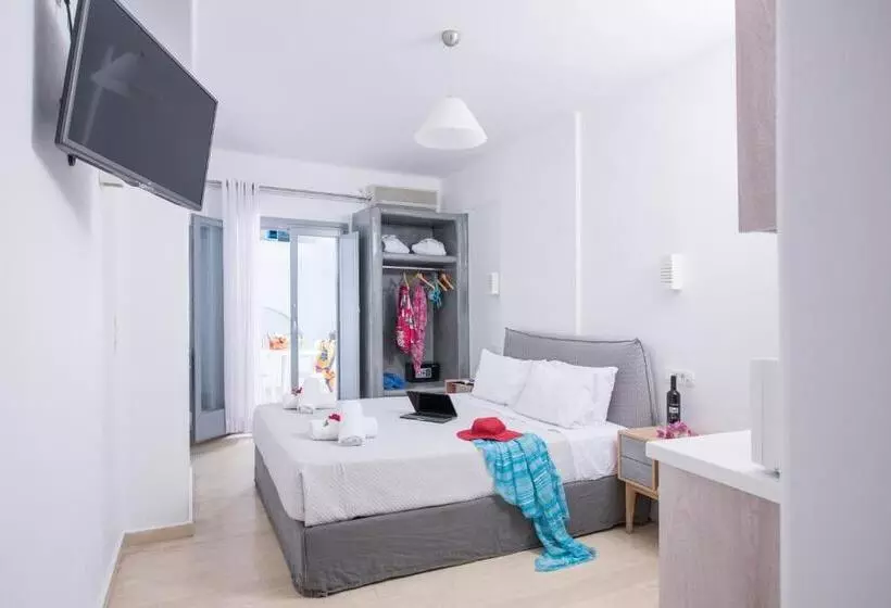 Blue Waves Suites & Apartments