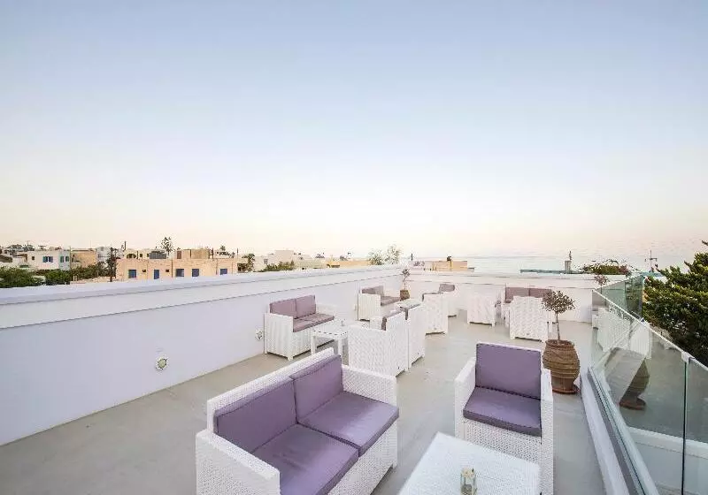 Blue Waves Suites & Apartments