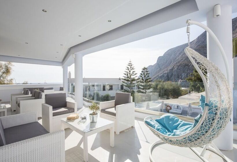 Blue Waves Suites & Apartments