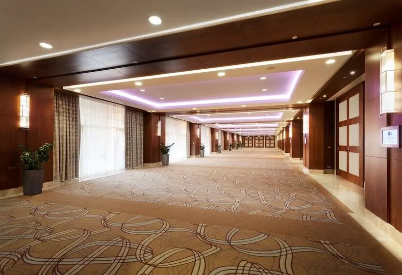 Doubletree By Hilton Hotel & Conference Centre Warsaw