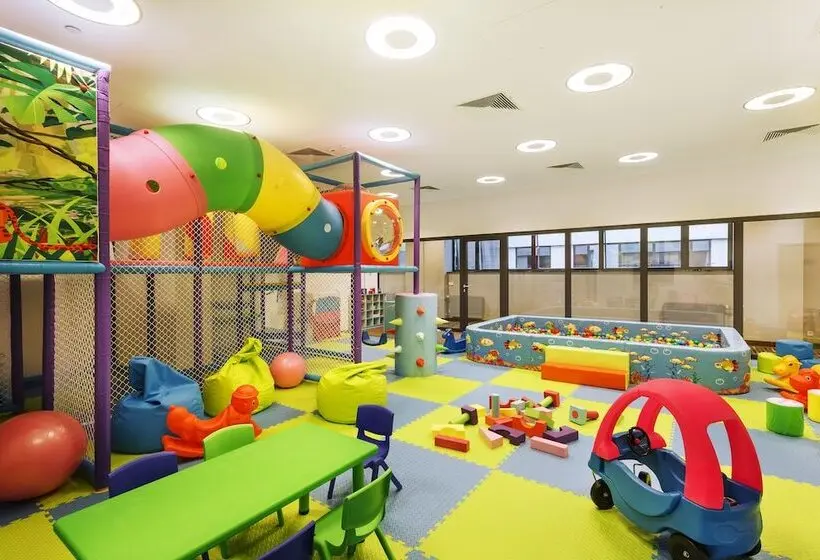 Doubletree By Hilton Hotel & Conference Centre Warsaw