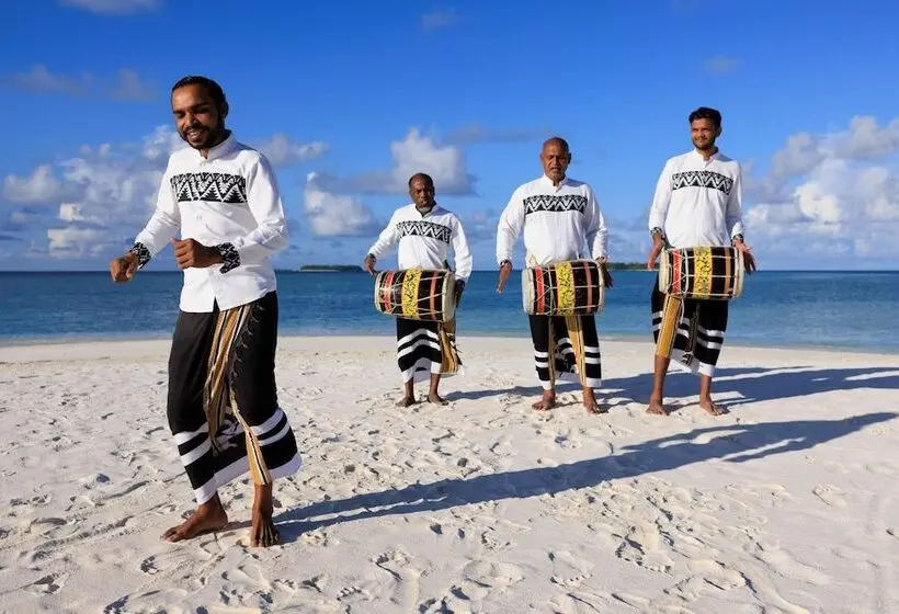 هتل Angsana Velavaru