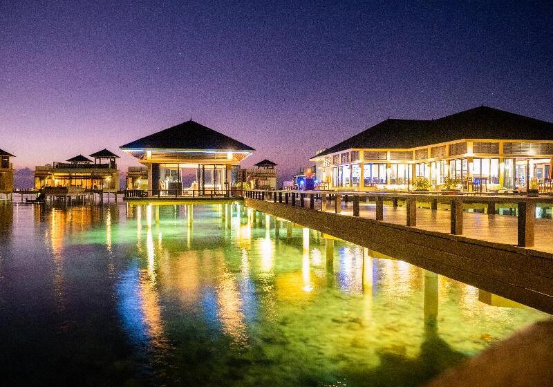 هتل Angsana Velavaru