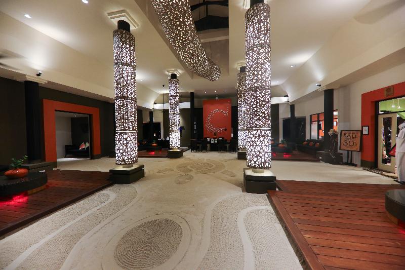 هتل Angsana Velavaru