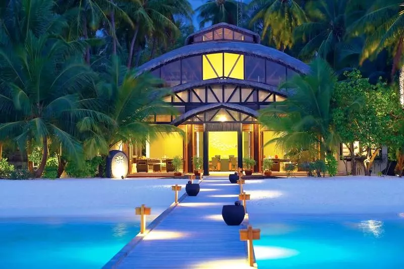 هتل Angsana Velavaru