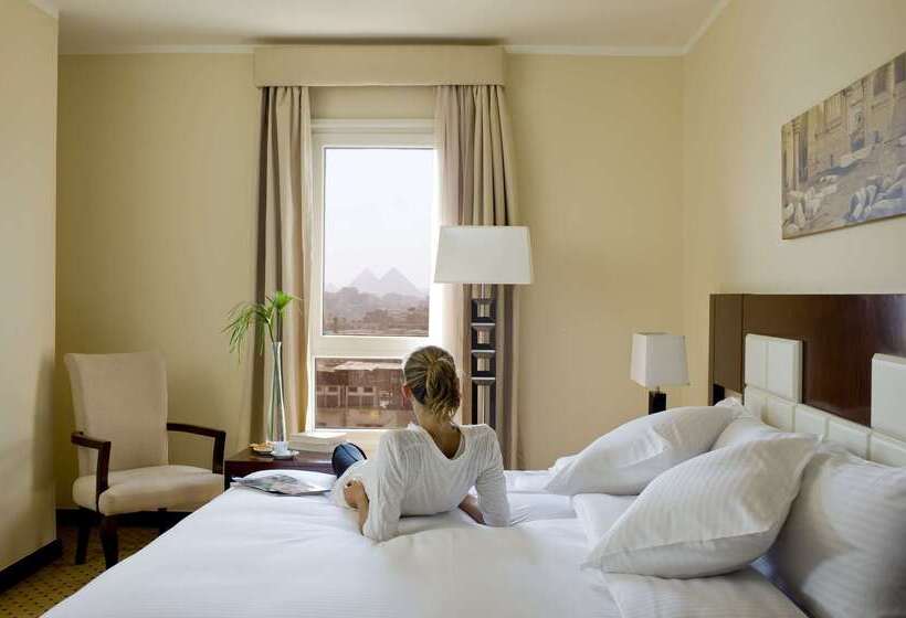هتل Barcelo Cairo Pyramids