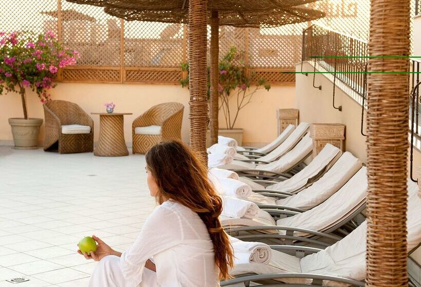 هتل Barcelo Cairo Pyramids