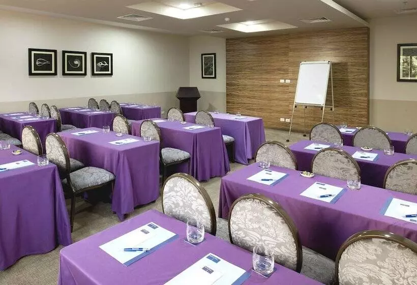 هتل Barcelo Cairo Pyramids