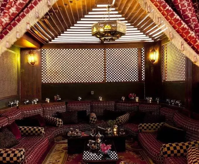 هتل Barcelo Cairo Pyramids