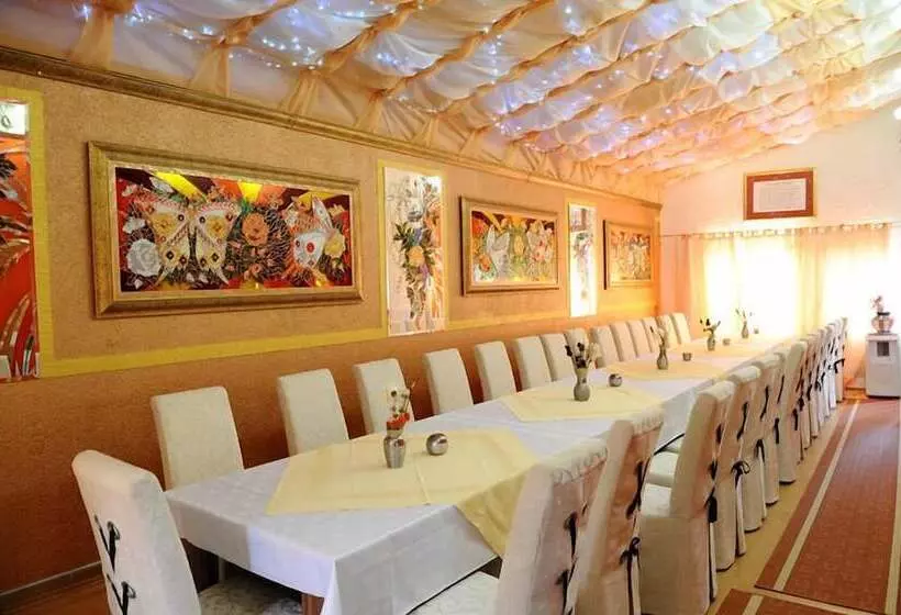 בית מלון כפרי Garny Pleso