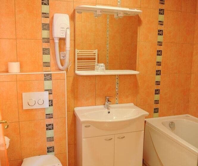 בית מלון כפרי Garny Pleso