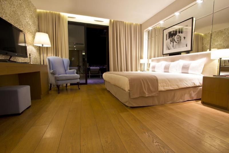 Отель Hostellerie La Farandole