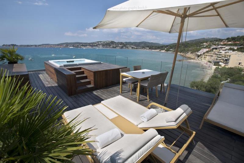 Отель Hostellerie La Farandole