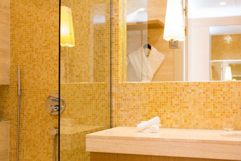 Отель Hostellerie La Farandole