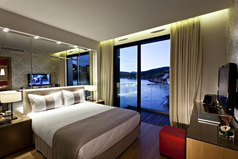 Отель Hostellerie La Farandole